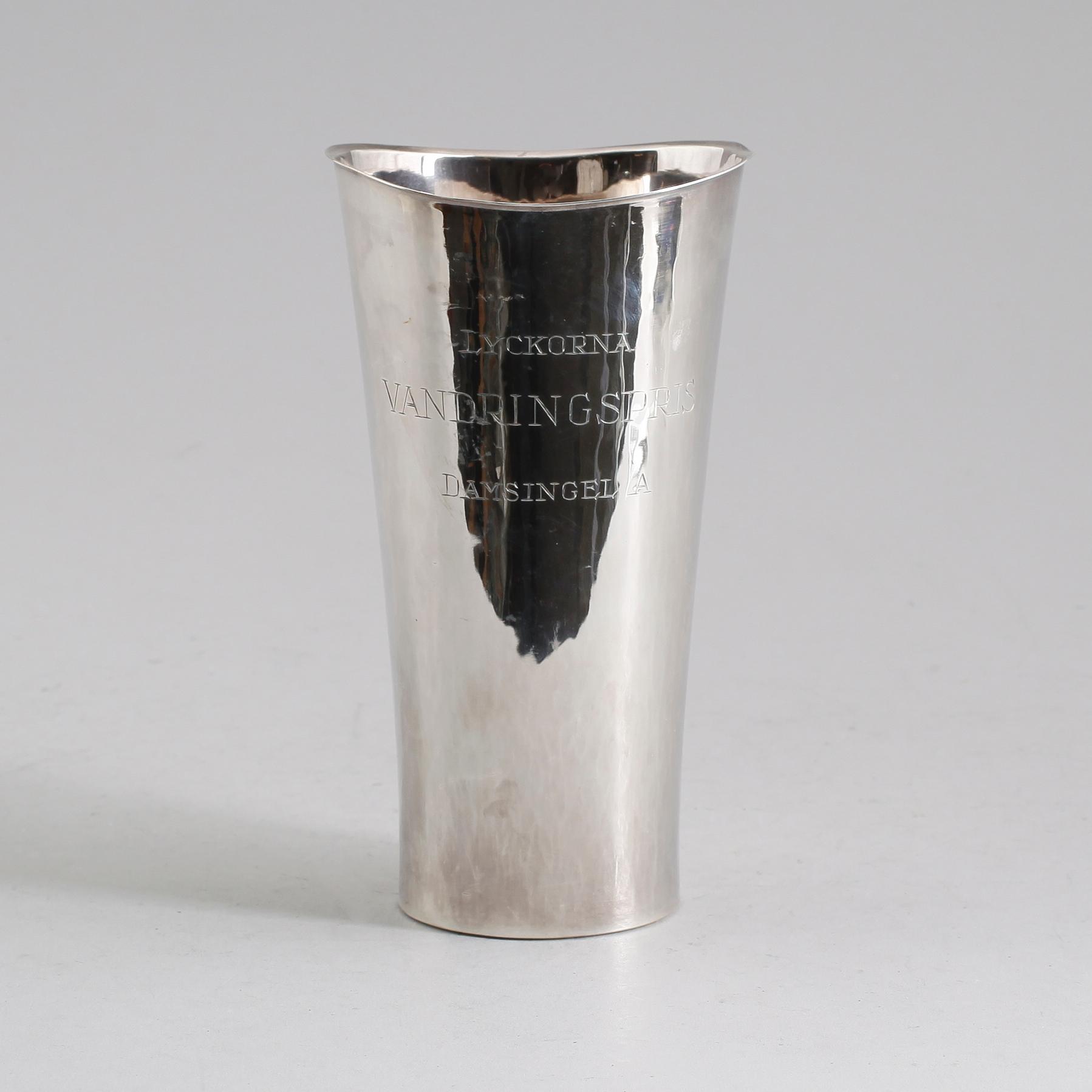 VAS, silver, E Löfman 1958. Vikt 366 g.