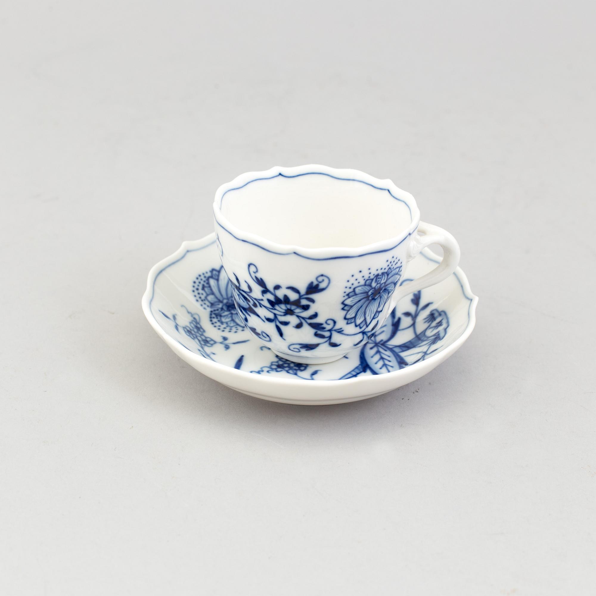 KAFFEKOPPAR, 12 st, "Lökmönstret", Meissen, Tyskland, 1900-tal.