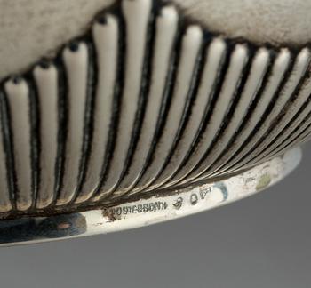 SKÅL, silver. Otydlig tillverkarstämpel, Stockholm, sannolikt 1908. Vikt ca 233 gram.