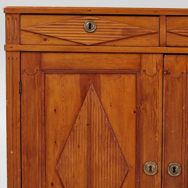 Sideboard, pine, first half of the 19th century.