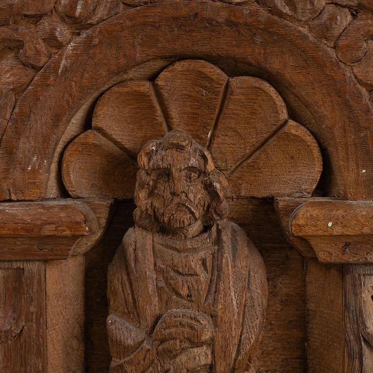 Kista/sideboard, nordisk senrenässans samt renässansstil, 1600-tal samt 1800-tal.