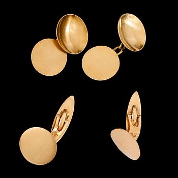 MANSCHETTKNAPPAR, 2 par, 18 k guld. Total vikt 9,2 g.
