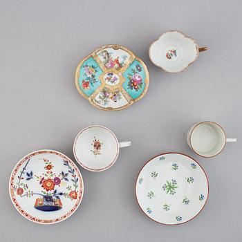 1+1+1 porcelaine cups with saucers, including Meissen, circa 1800.