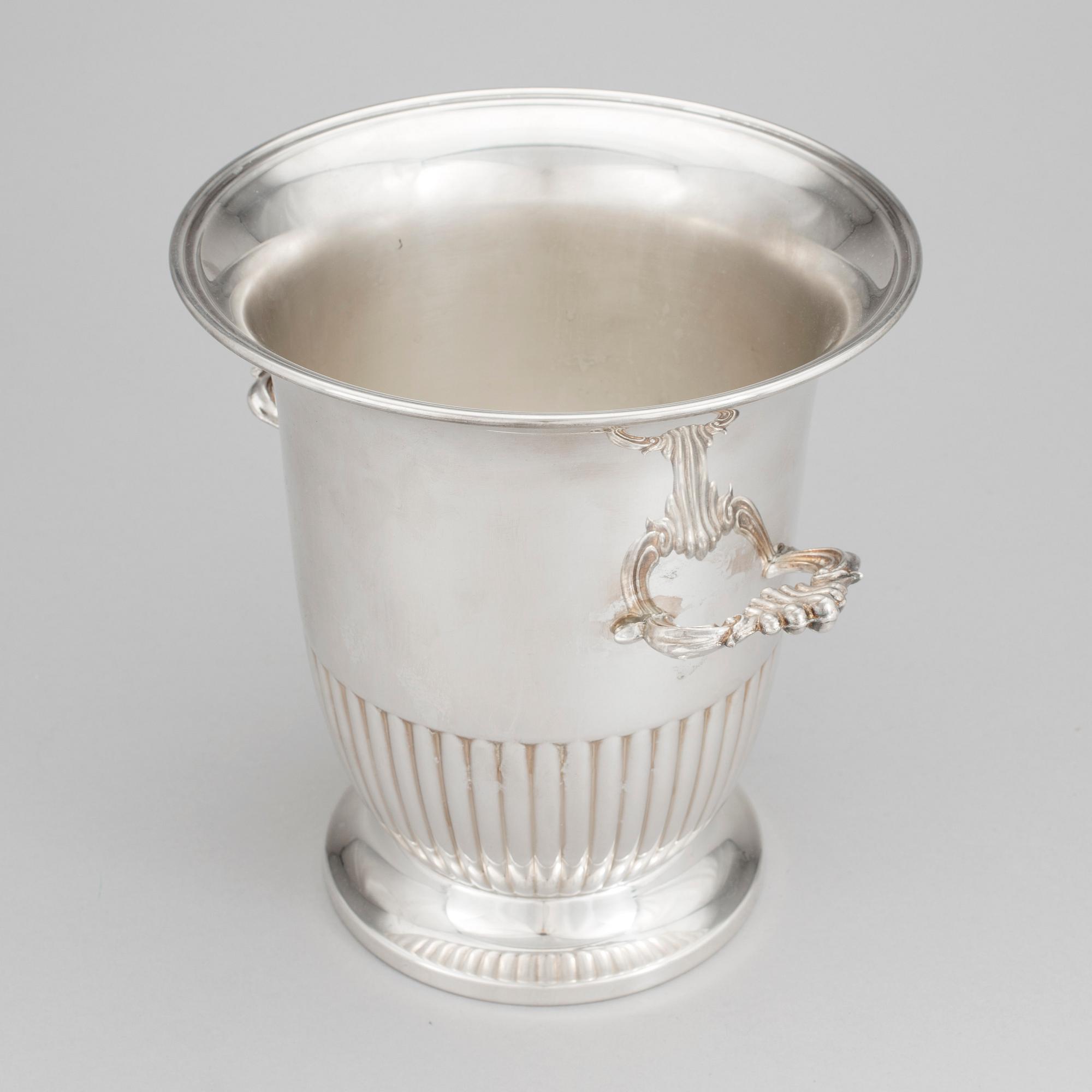 A late 1900's wine cooler.