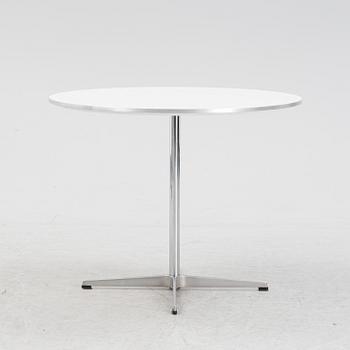 Bruno Mathsson & Piet Hein, a 'Supercirkel' table, Fritz Hansen, 1989.