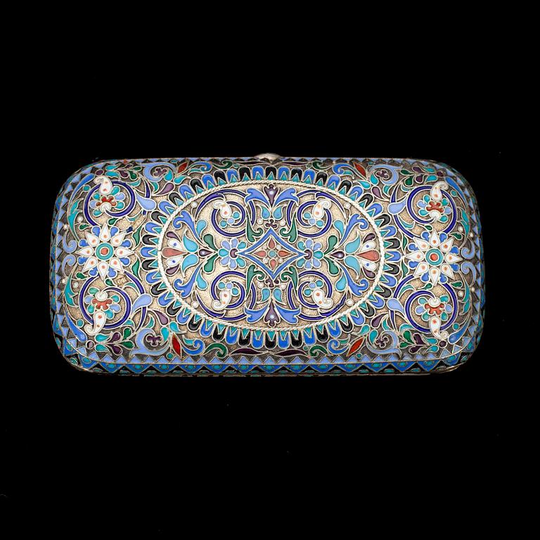 DOSA, silver med cloisonné emalj, Gustav Klingert, Moskva, Ryssland 1880-tal.