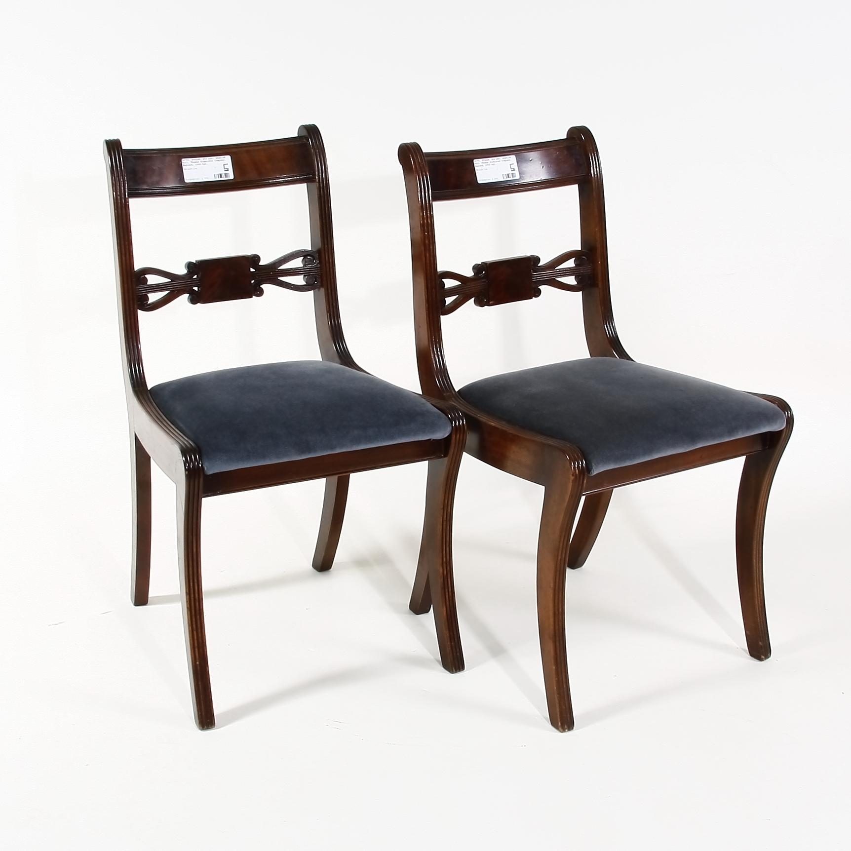 STOLAR, ett par, engelsk stil, Thomas Glemister Company, England, 1900-tal.