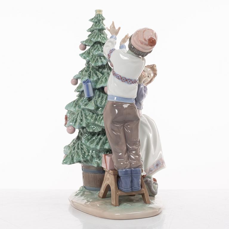 Joan Coderch, figurine, "Trimming the Tree", Lladró, Spain.