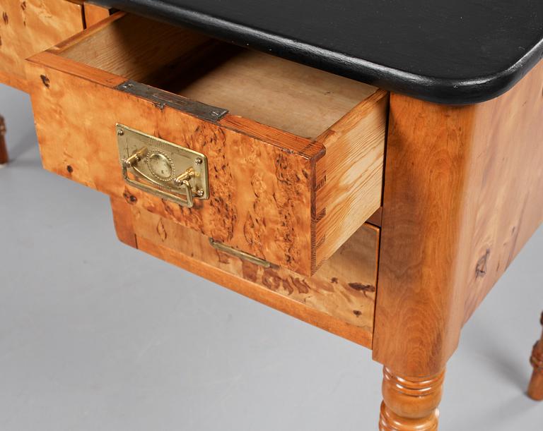 SKRIVBORD, sent 1800-tal/tidigt 1900-tal.