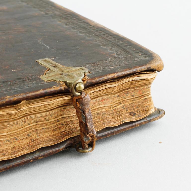 Five books from the 17th and 18th century.