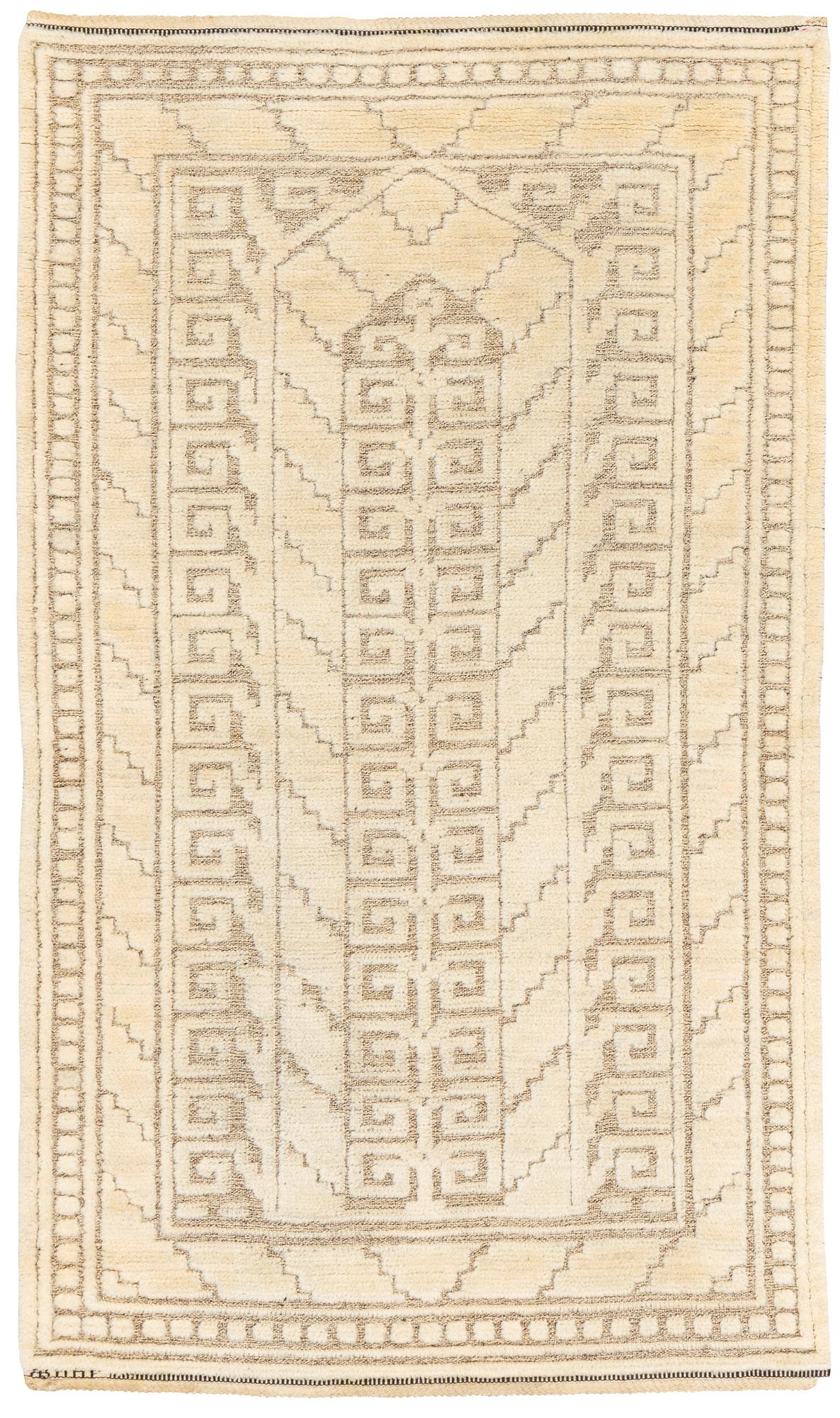 Märta Måås-Fjetterström, matta "Vita spetsporten", reliefflossa, ca 252 x 150 cm, signerad AB MMF.