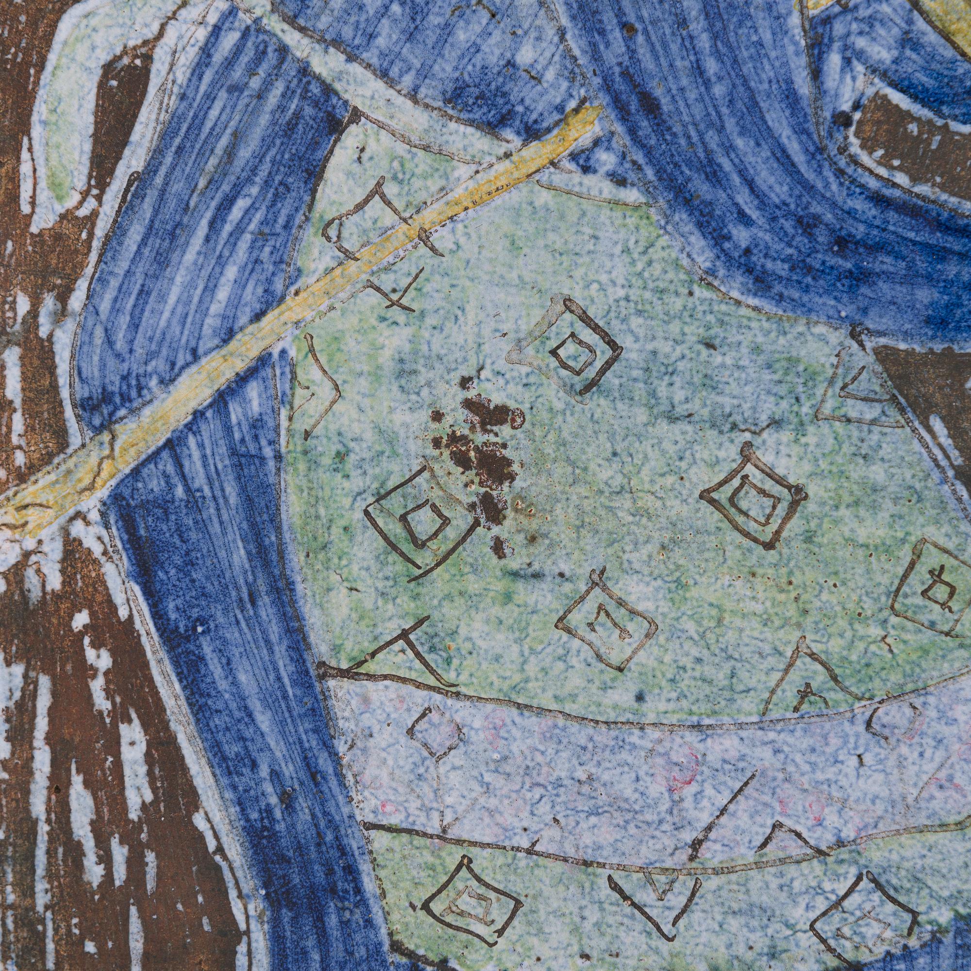 Rut Bryk, reliefi, kivitavaraa, signeerattu Rut Bryk.