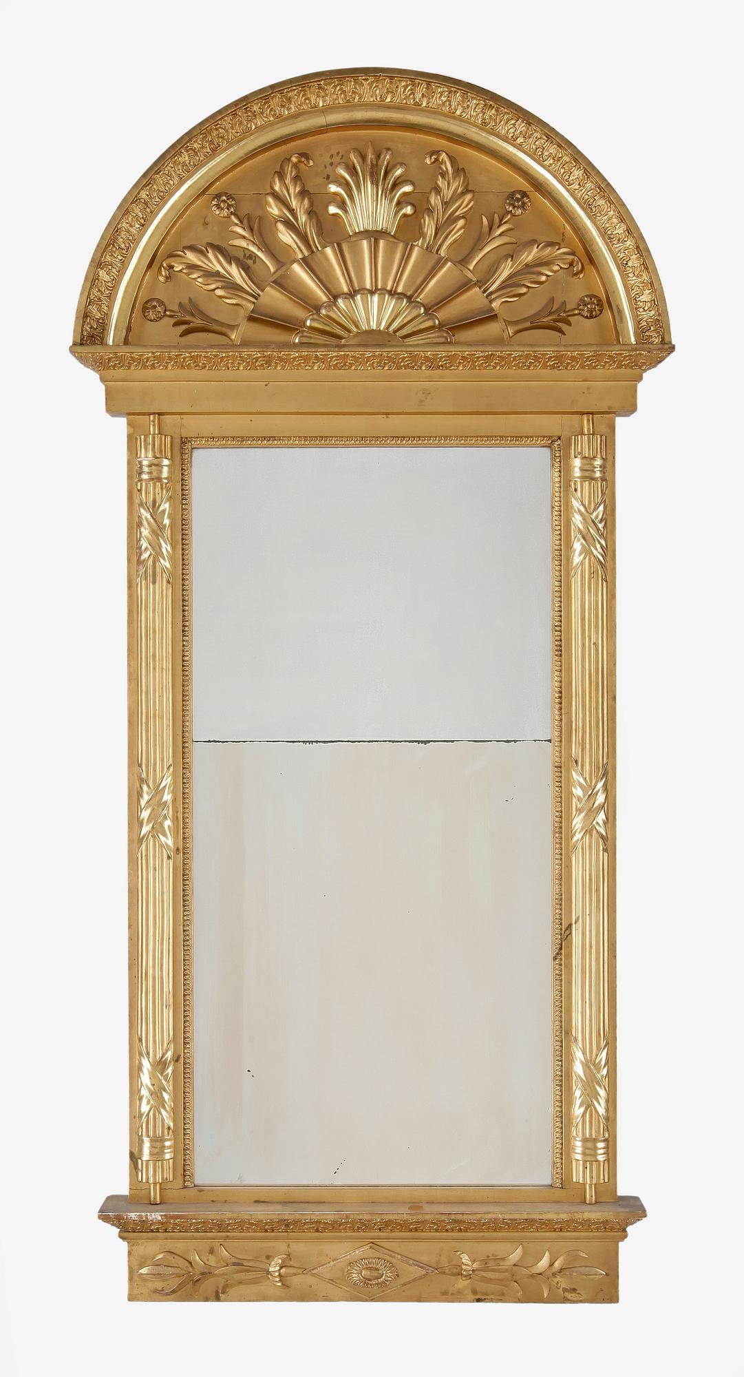 SPEGEL, Empire, signerad O Wiberg, med Stockholms hallstämpel. 1800-talets första hälft.