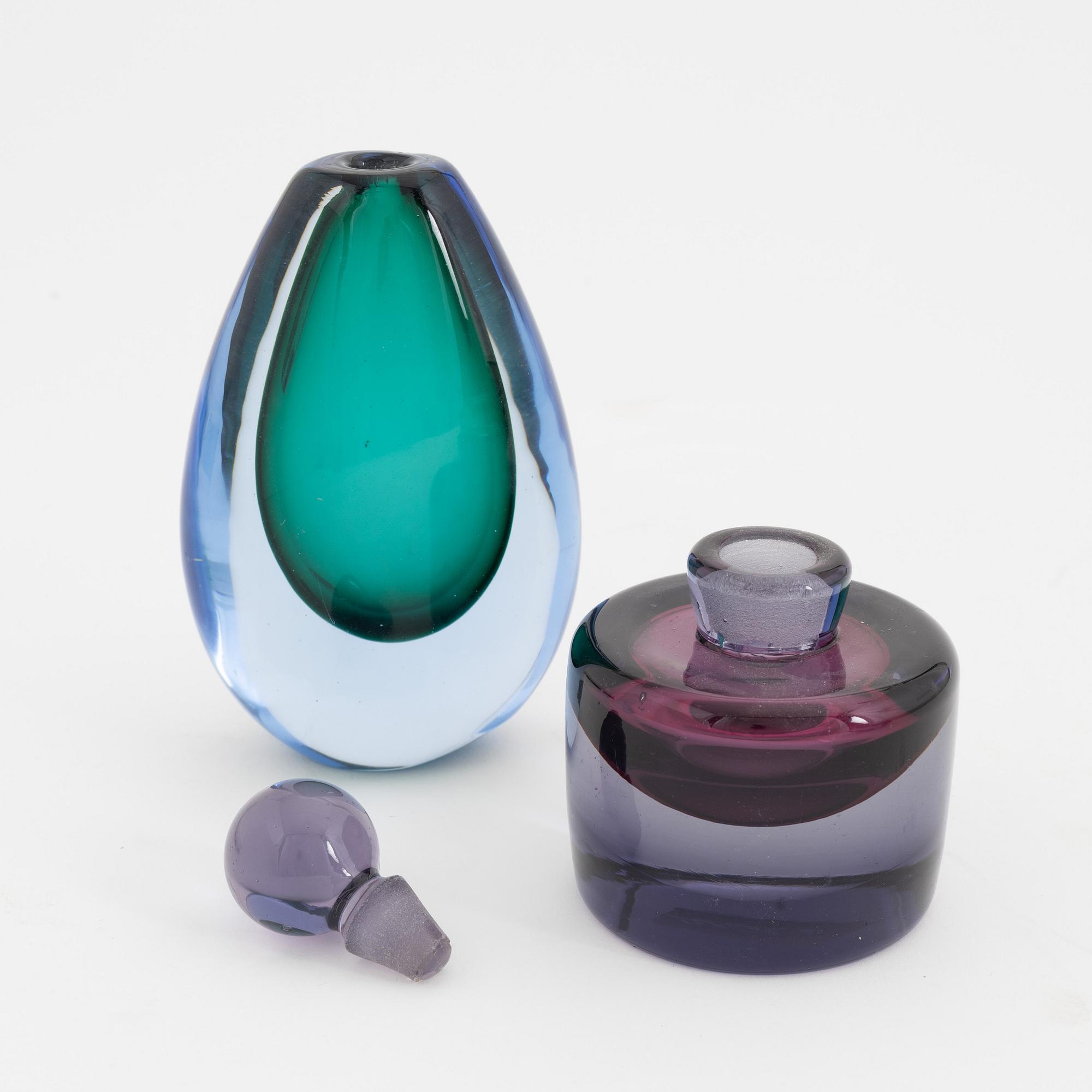 Vaser, 3 st, skål, flaska samt askfat, glas, bl.a. Venini och Salviati & co, Murano, Italien.