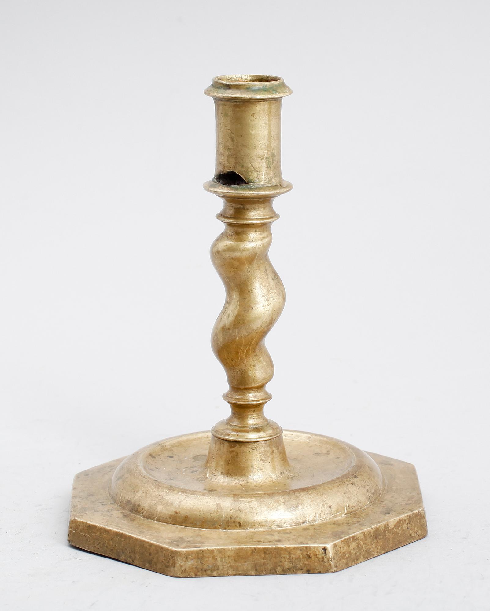 LJUSSTAKE, mässing, barock, 1600-tal.