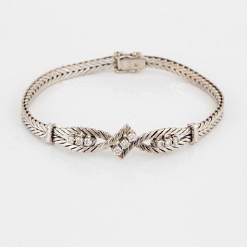 ARMBAND, med briljantslipade diamanter totalt 0.55 ct, importstämplat.