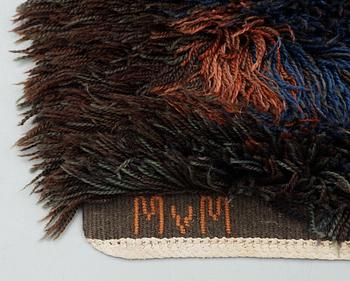RUG. Rya (long knotted pile). Signed MvM SH (Marianne von Münchow, Svensk Hemslöjd).