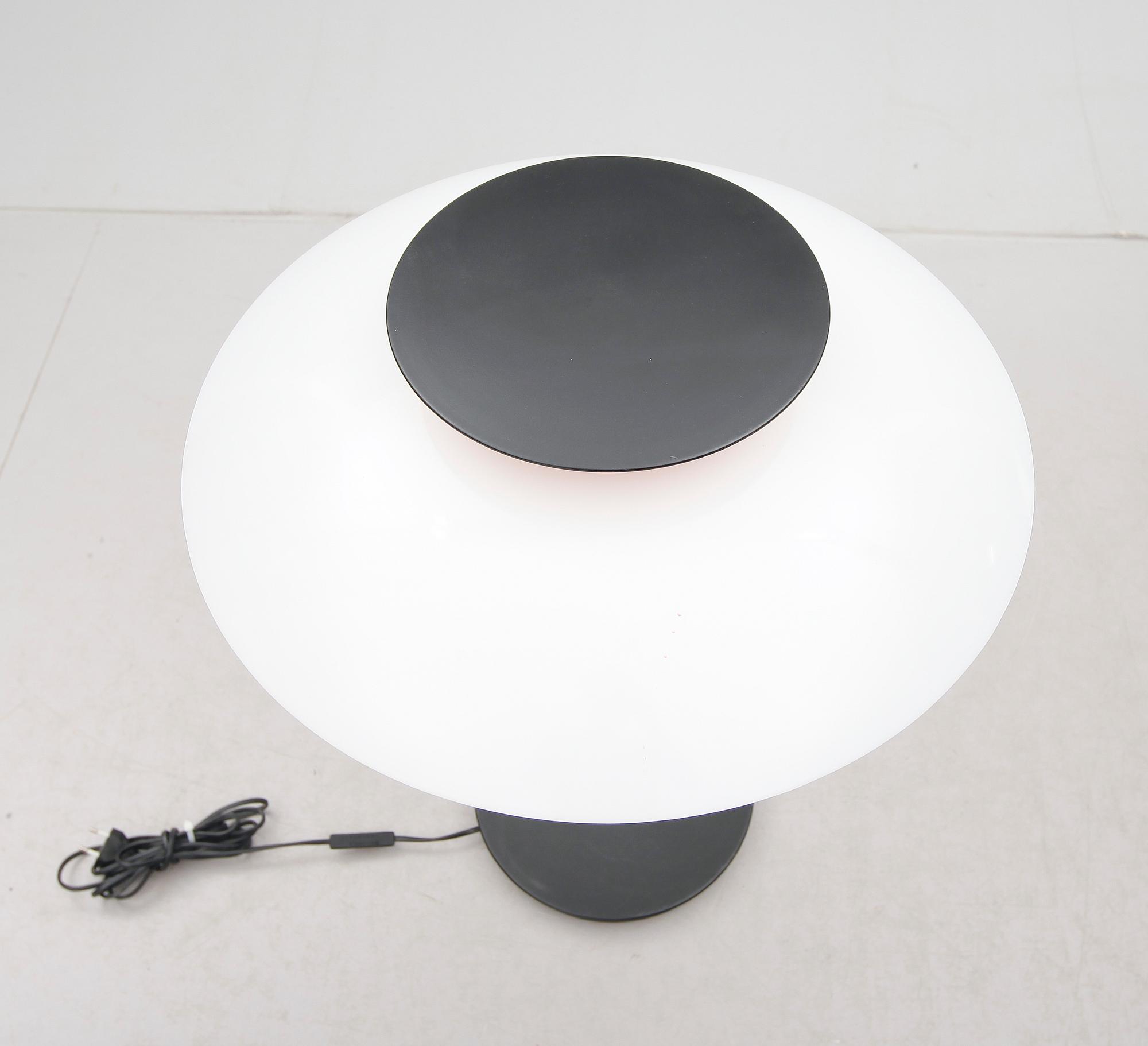BORDSLAMPA, PH-80, Poul Henningsen.