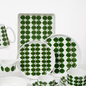 Stig Lindberg, a 77 pieces bone china and stoneware service, "Berså", Gustavsberg.