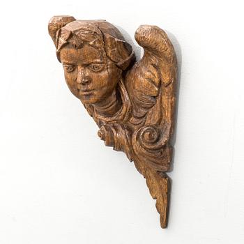 A WOODEN SCULPTURE, 18/19th century.