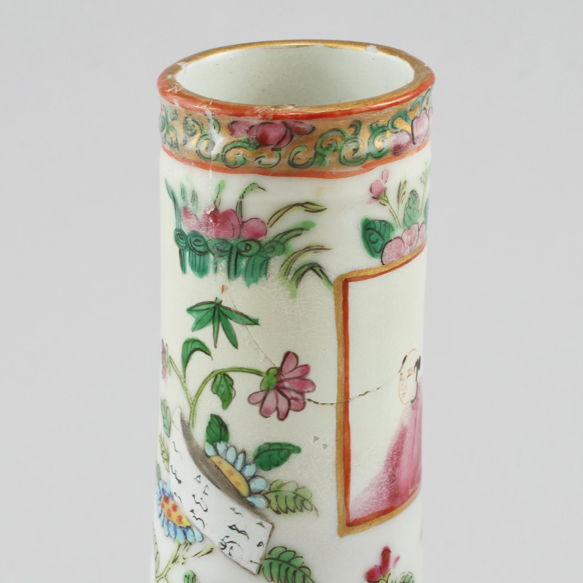 VASER, ett par, porslin, Kina, 1800-tal.