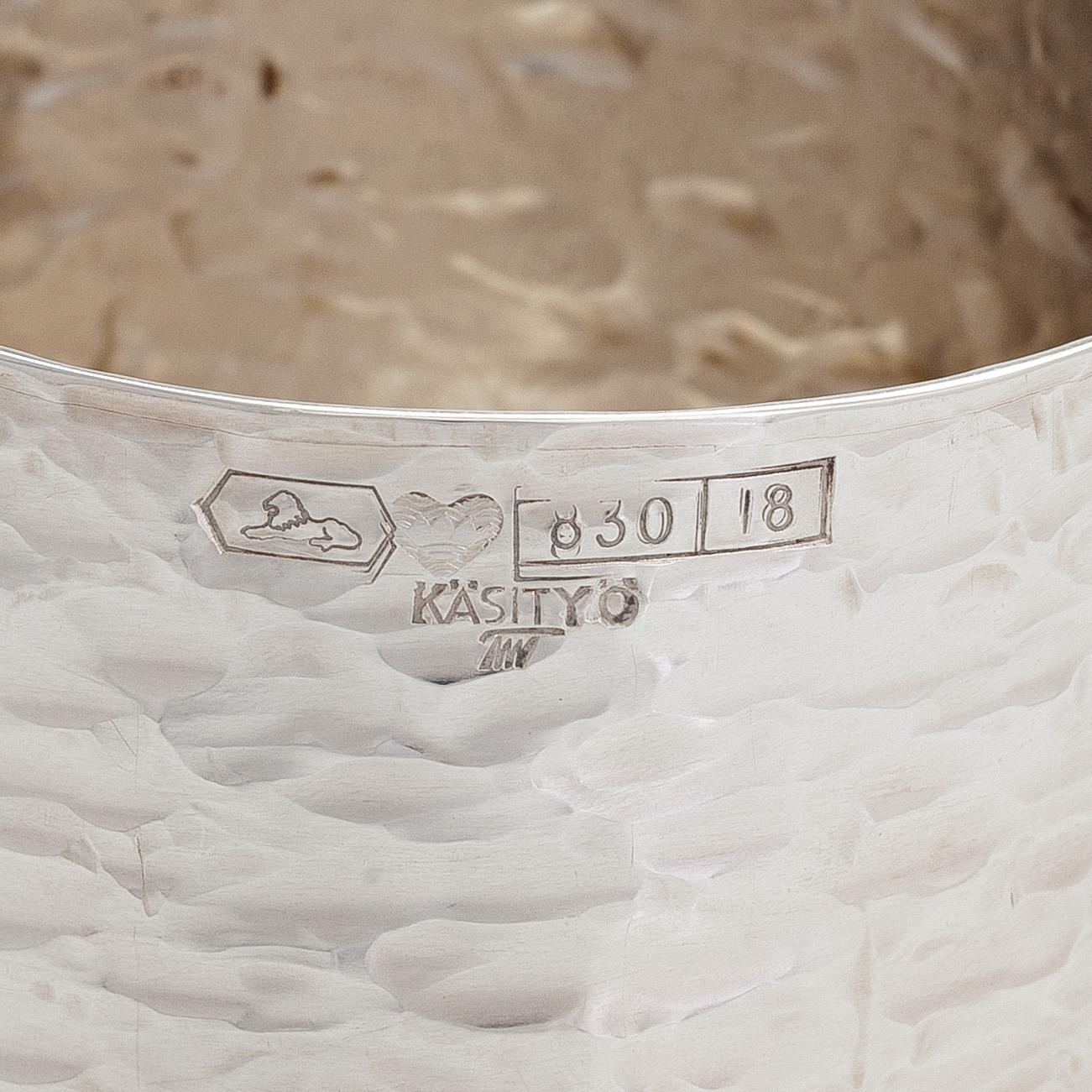 Tapio Wirkkala, tillbringare och bägare, 6 st, silver, Kultakeskus, Tavastehus, 1984-1986.