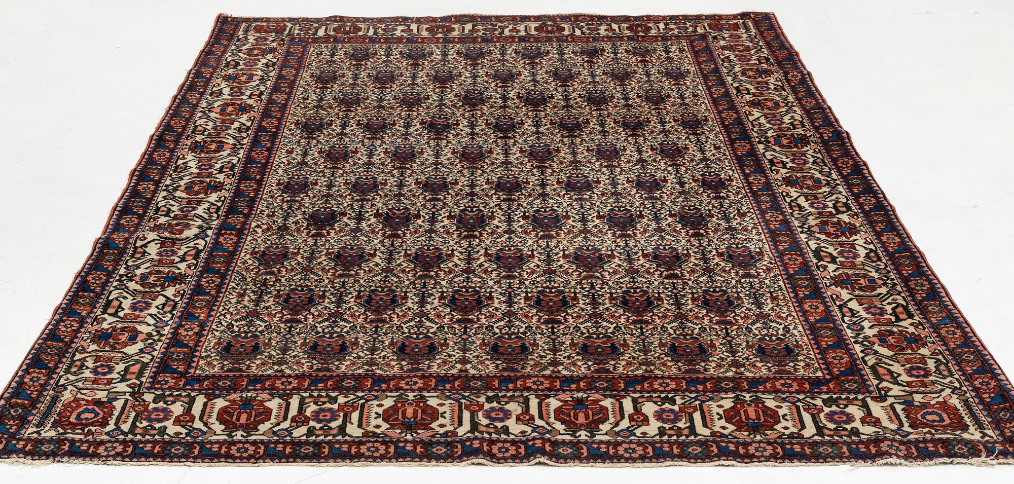 Matta, orientalisk, ca 290 x 205 cm.