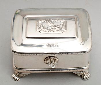 SOCKERSKRIN, silver, möjligen Polen, 1800-tal. Vikt ca 696 g.