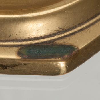 LJUSSTAKAR, 2 st, mässing möjligen Spanien 1600-talets slut.