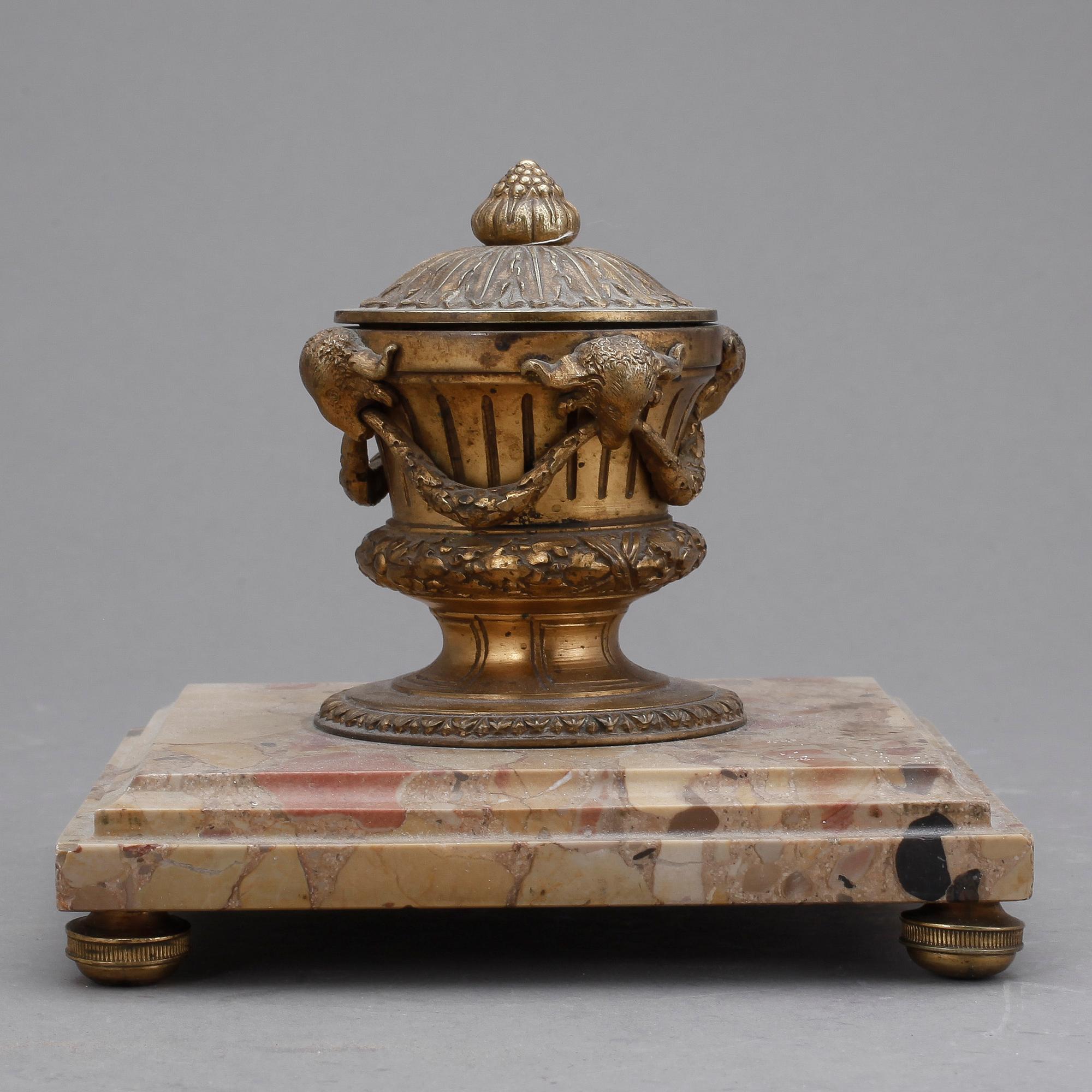 BLÄCKHORN, Louis XVI-stil, 1900-tal.