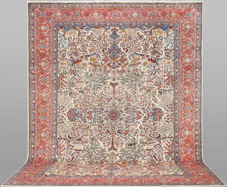 A carpet, Sarouk, approx. 388 x 303 cm.