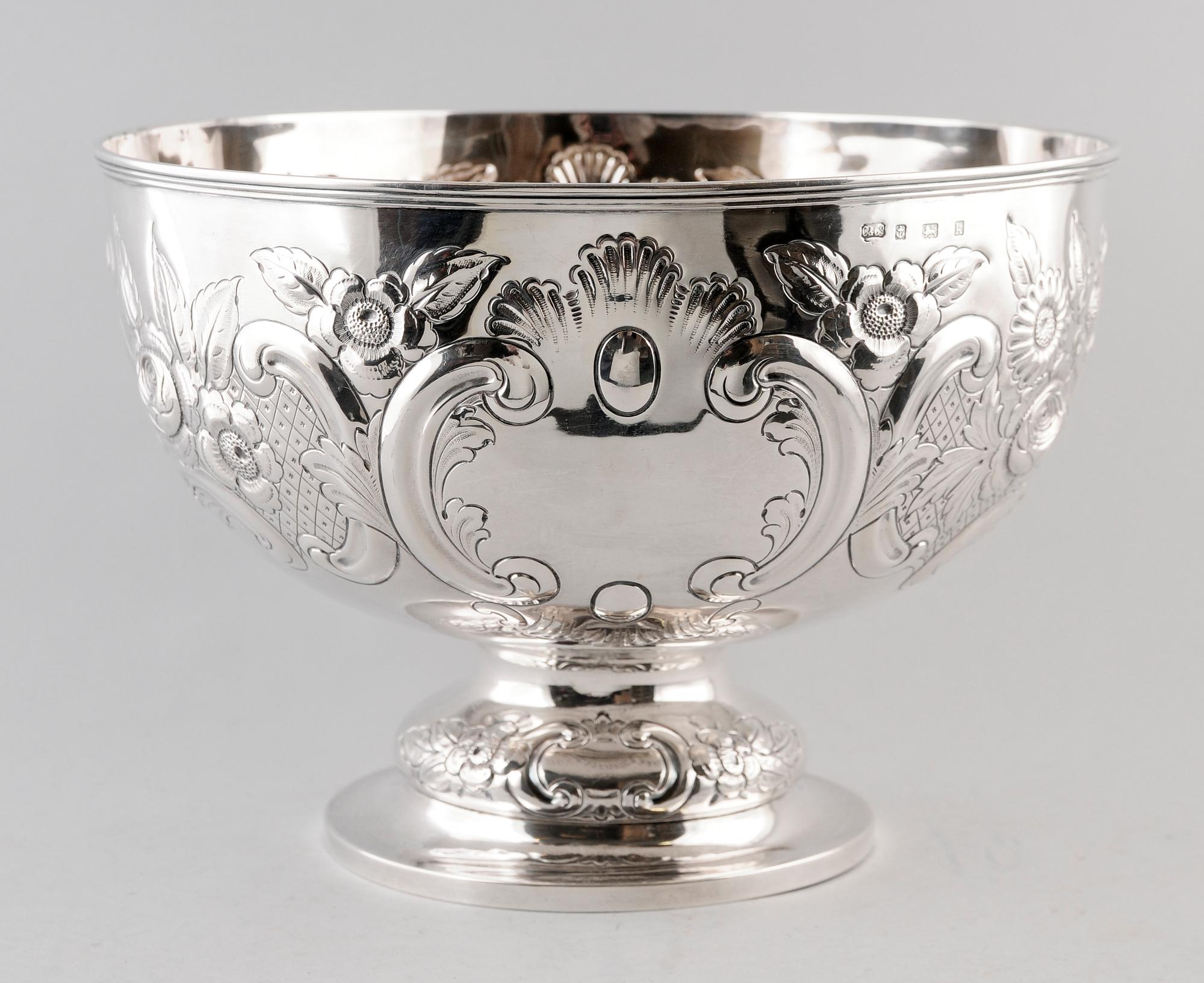 BÅLSKÅL, silver, Carrington & Co, 130 Regent St, London, 7926, Birmingham 1909. Vikt ca 1337 g.