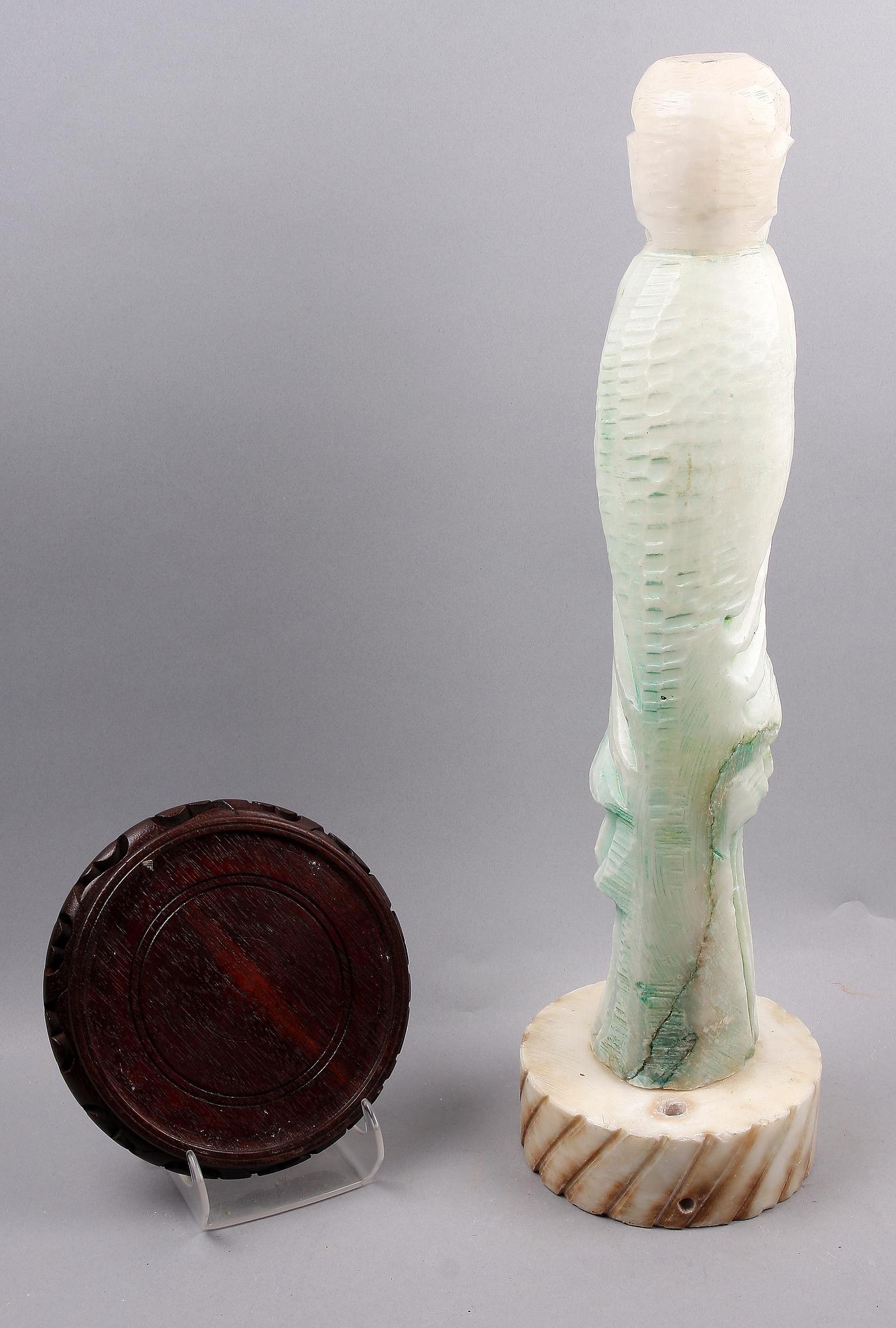 STATYETT, soapstone, Kina, 1900-tal.