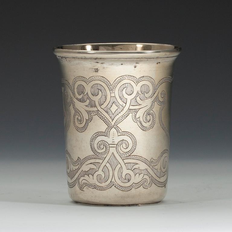 A BEAKER, 84 gilt silver. V. Lapschin Moscow 1856. Height 8,5 cm. Weight 113 g.