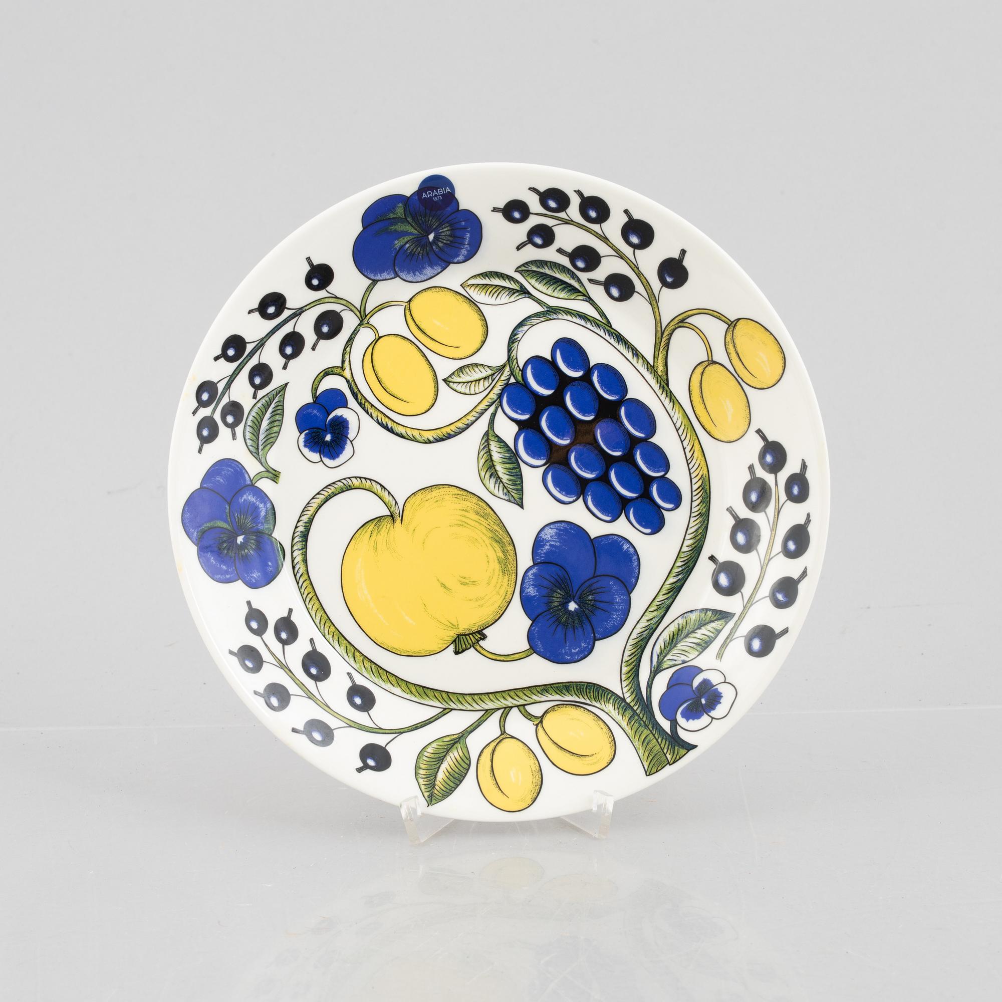 Birger Kaipiainen, a set of 11 service pieces, ”Paratiisi”, Arabia, late 20th century.