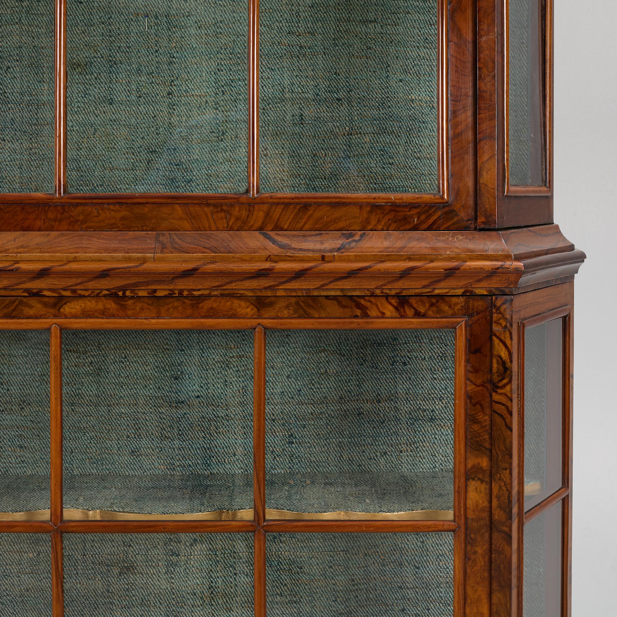 Vitrinskåp, 1800-tal.