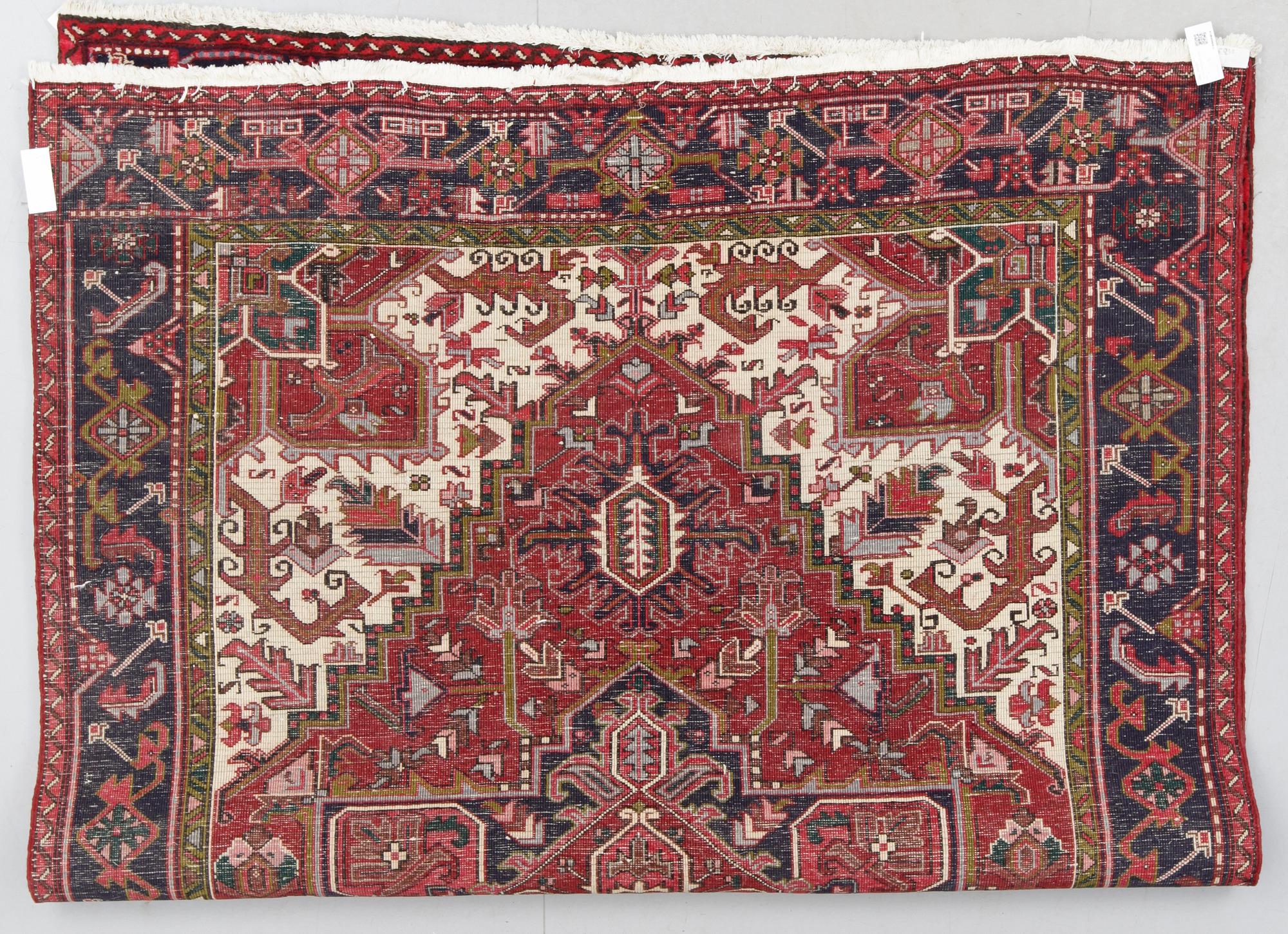 MATTA, Heris, ca 287x200 cm.