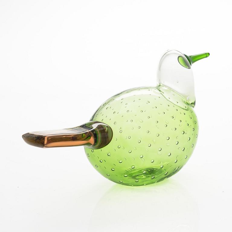 Oiva Toikka, a 'Summer Finch' glass bird, signed O. Toikka Nuutajärvi.
