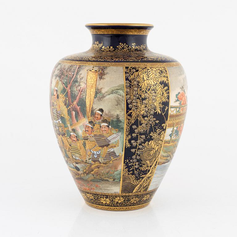 A satsuma-ware vase, Japan, early 20th century.