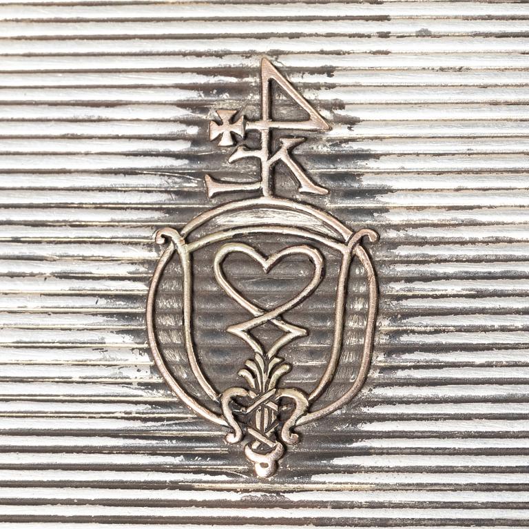 A Russian silver cigarette case, silver, St Petersburg, 1908-1926.