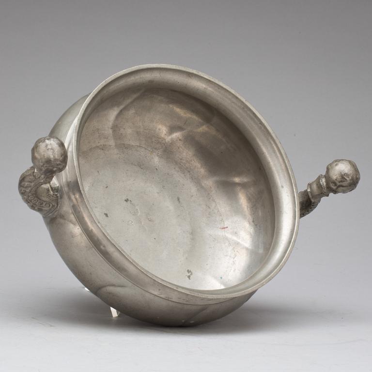 KALLSKÅLSSKÅL, tenn. Hans Wicksten (1782-1810/14), Västerås.