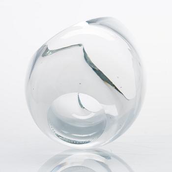 Aimo Okkolin, konstglas, "Gaffel", signerad Riihimäen Lasi Oy A. Okkolin.