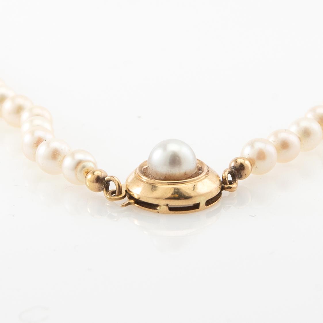 Collier, 18K guld och pärlor.