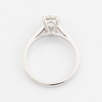 Ring med briljantslipad diamant 1,10 ct, med GIA dossier.