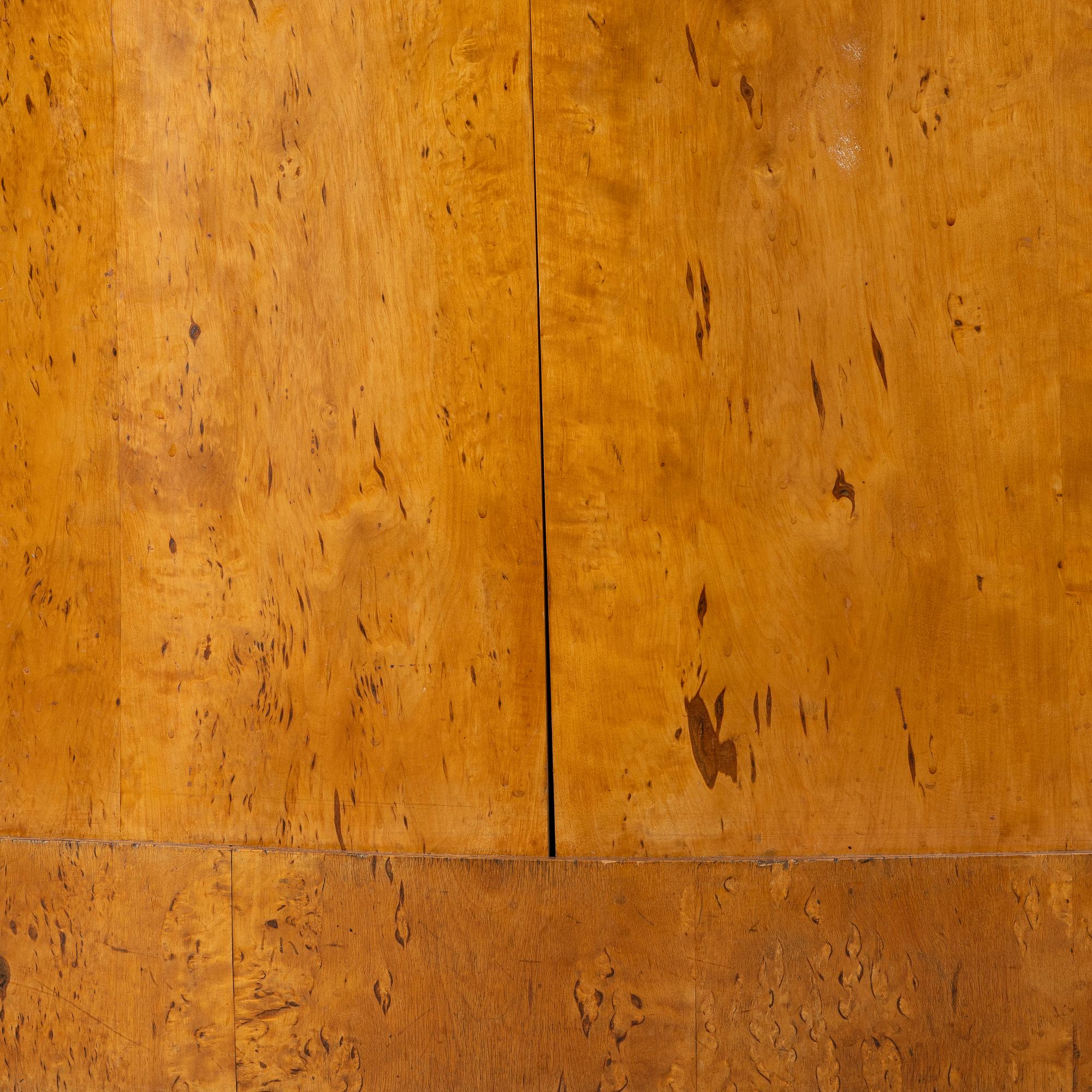 Hörnskåp, 1800-tal.