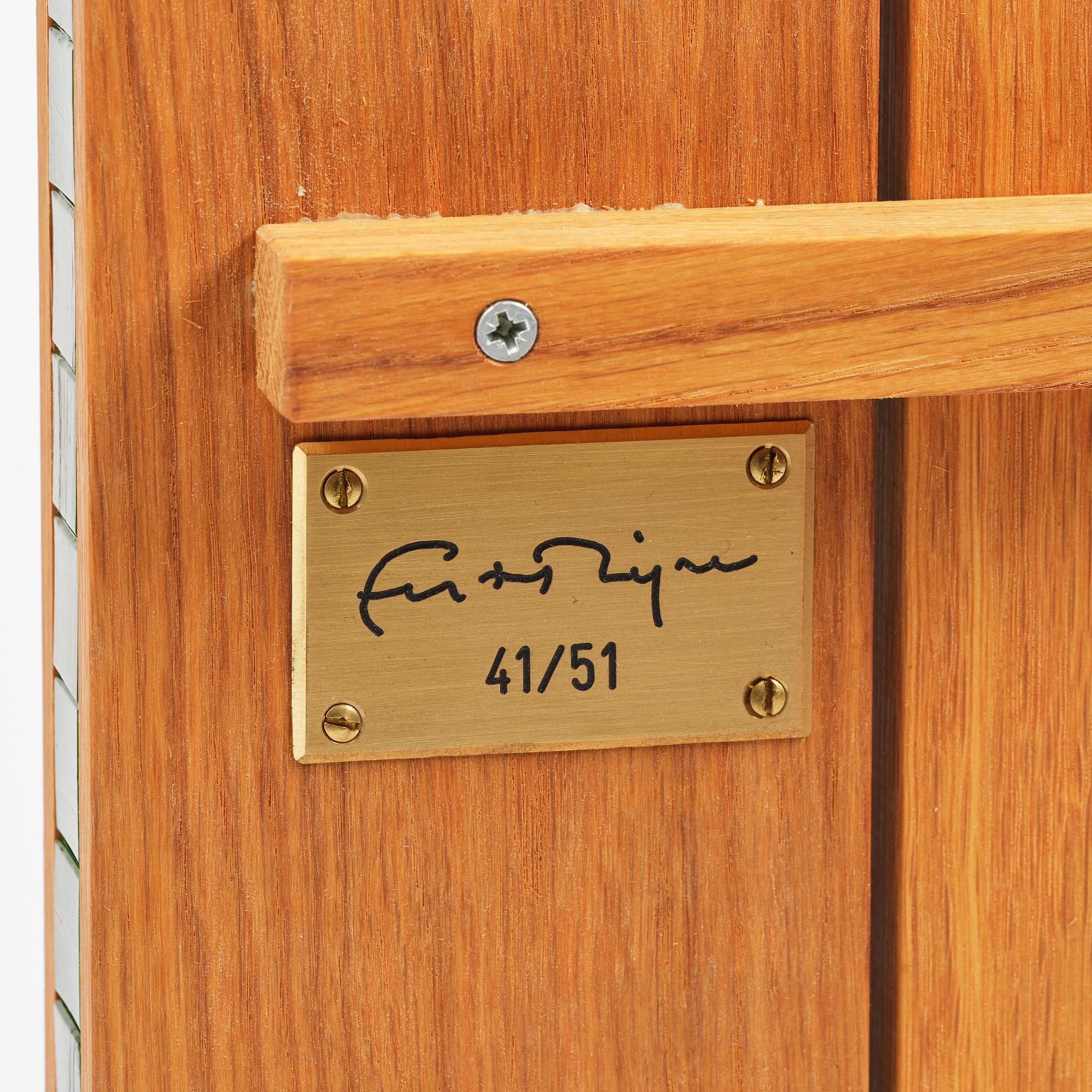 Ernst Billgren, a "Tjyvar" bench, ed. 41/51, Asp Snickeri, Stockholm 2006.