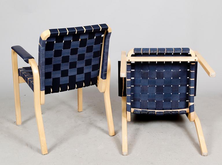 KARMSTOLAR, 1 par, Alvar Aalto, Artek, Finland.