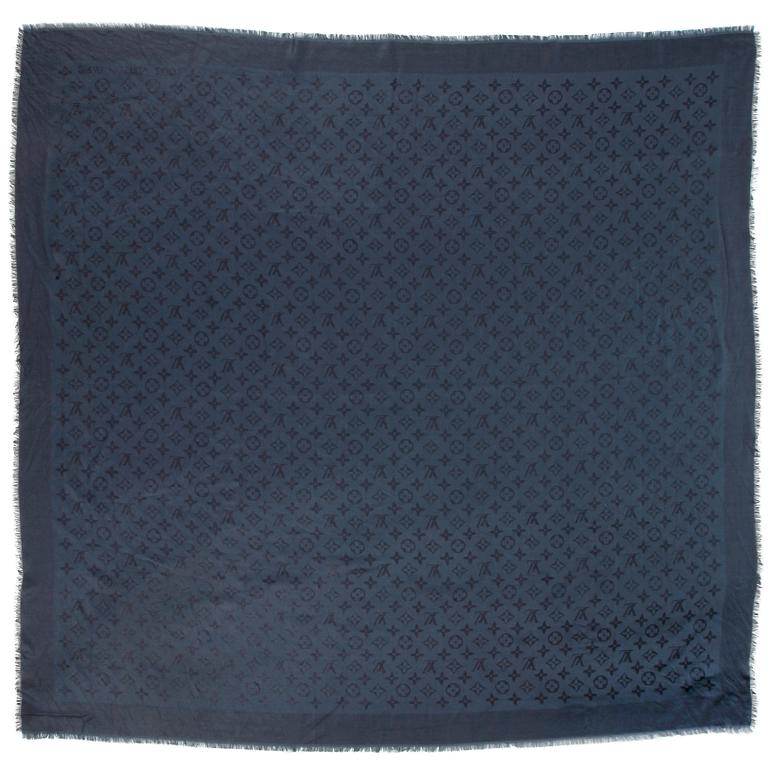 LOUIS VUITTON, a blue-gray silk, wool and polyester shawl.