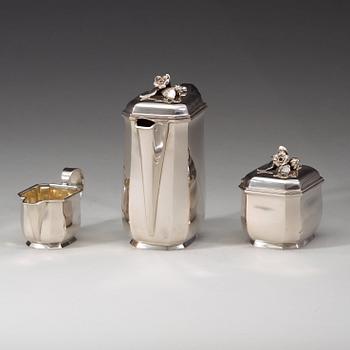 Atelier Borgila, a three pcs sterling coffee set, Stockholm 1939.