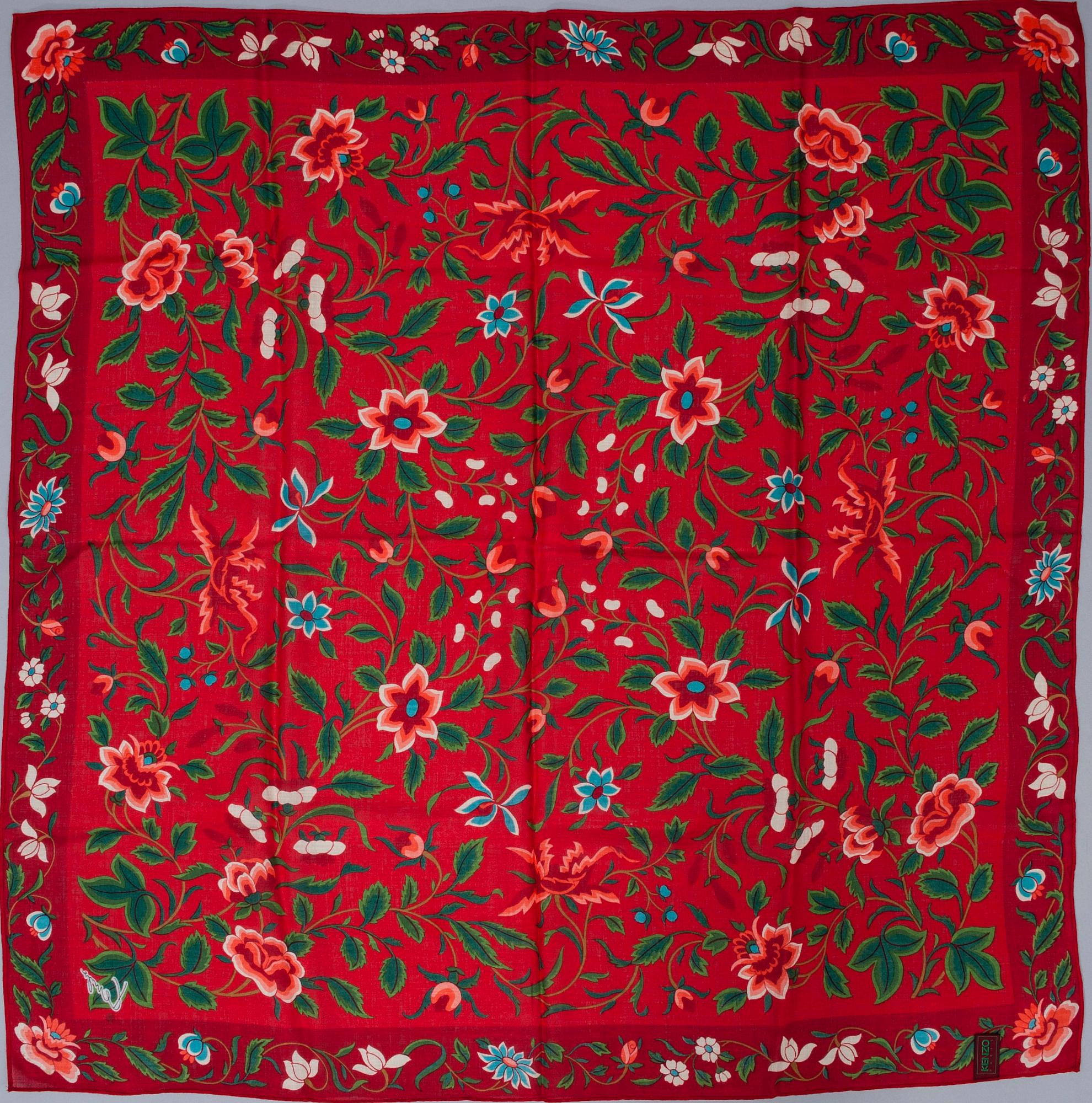 SCARF, Kenzo.